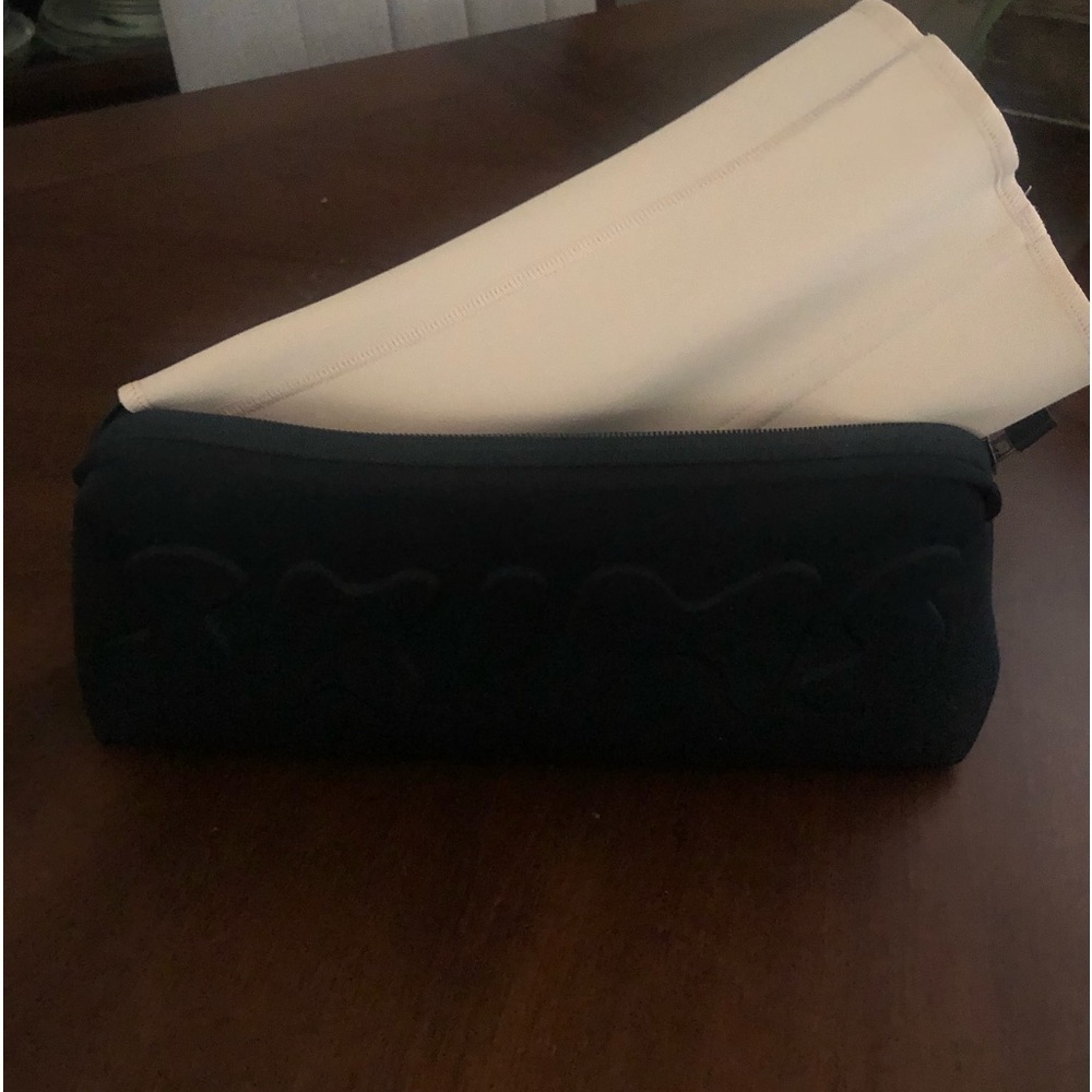 Skims waist trainer. Shape wear